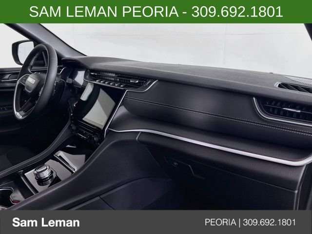 New 2027 High-Gloss Black Paint Jeep Laredo image 27