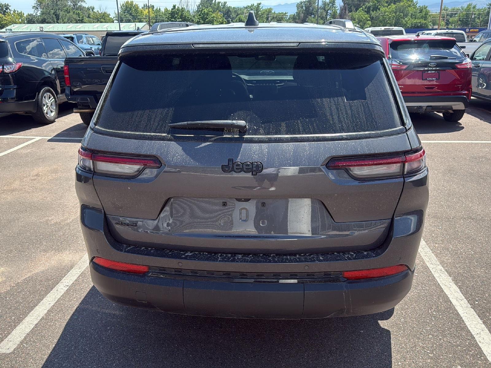 Used 2025 Baltic Gray Metallic Clearcoat Jeep Altitude X image 6