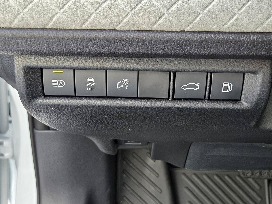 2026 Toyota Camry XLE - Photo 27