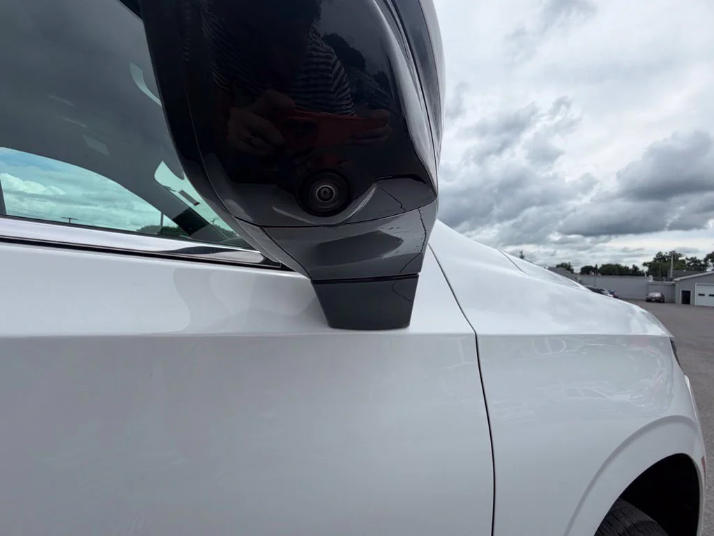 Used 2025 Summit White Chevrolet LT image 16
