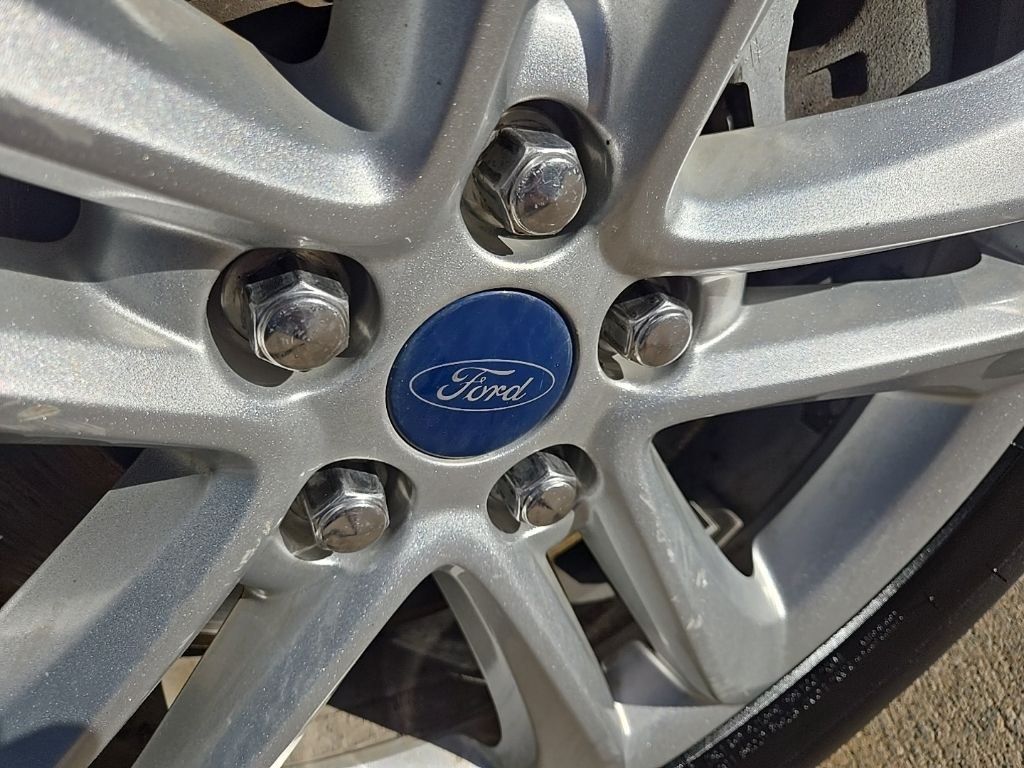 Used 2019 Blue Ford SEL image 25