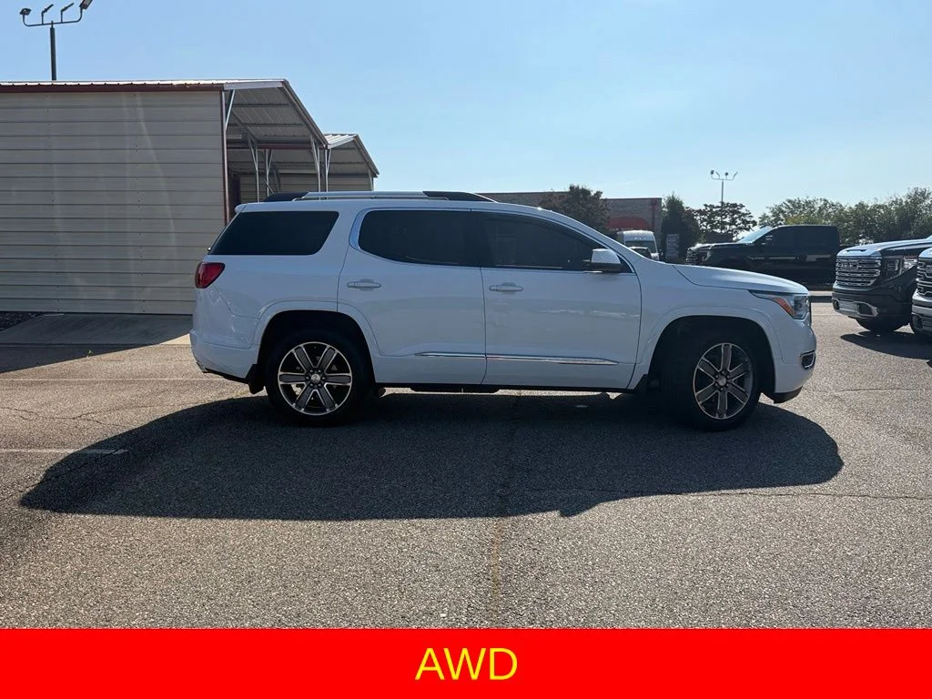 Used 2019 White GMC Denali image 2