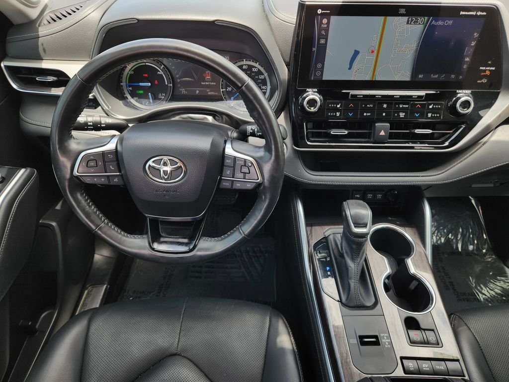 Used 2021 Red Toyota Platinum image 29