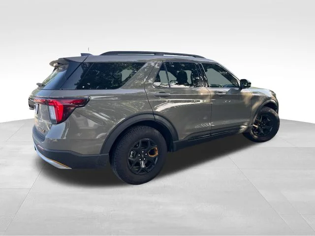 Used 2026 Gray Ford Tremor image 6