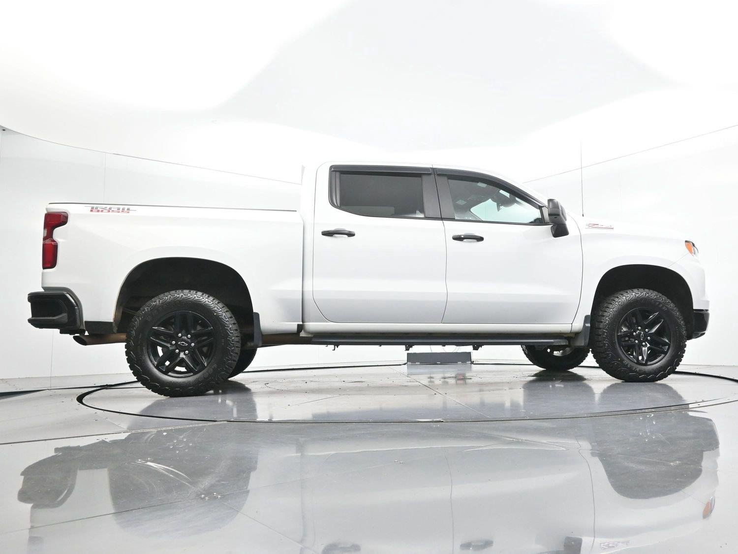 Used 2024 Summit White Chevrolet LT Trail Boss image 49