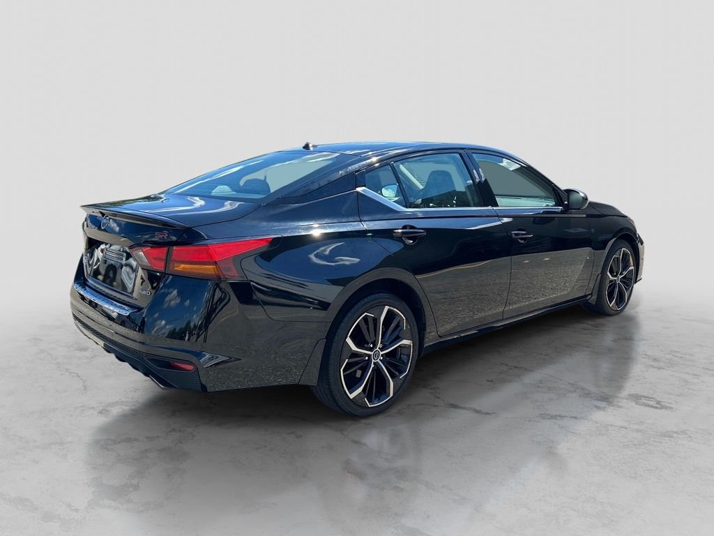 Used 2023 Black Nissan 2.5 SR image 5