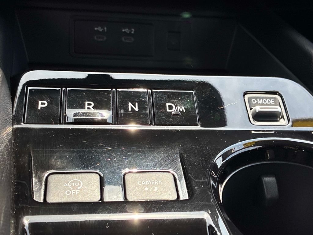 Used 2025 Gray Nissan SV image 29