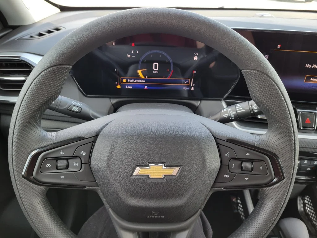 New 2026 Summit White Chevrolet LT image 30