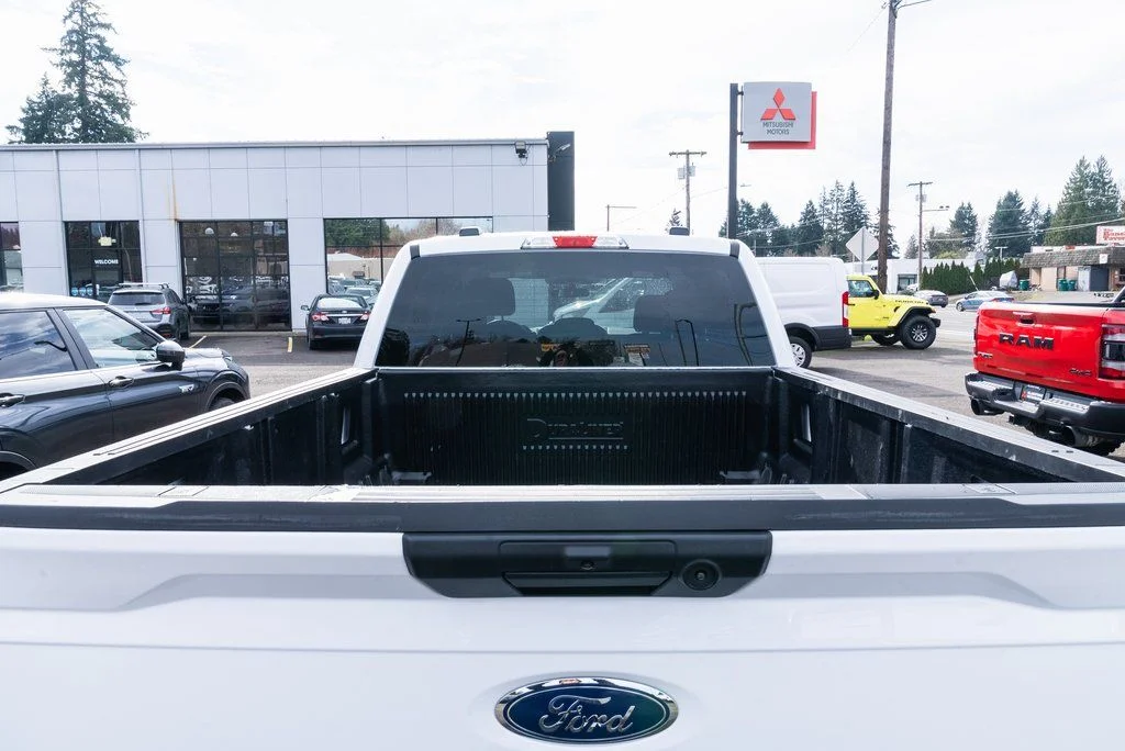 Used 2022 White Ford XLT image 7