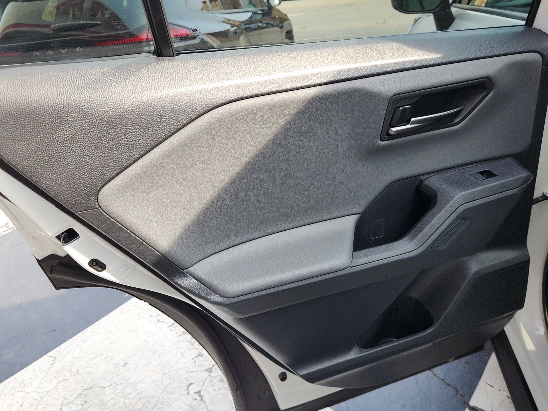 Certified Used 2026 Ice Cap Toyota XLE Premium image 21
