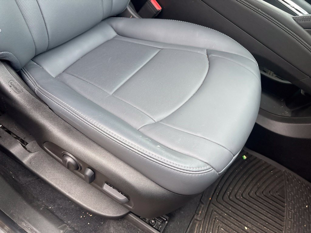 Used 2023 Gray Metallic Buick Essence image 27