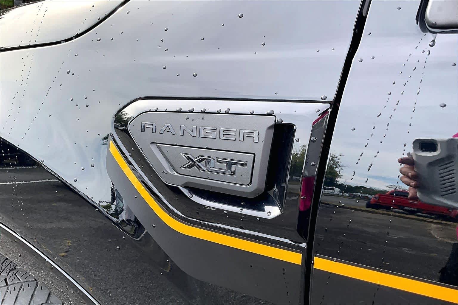Used 2023 Shadow Black Ford XLT image 10