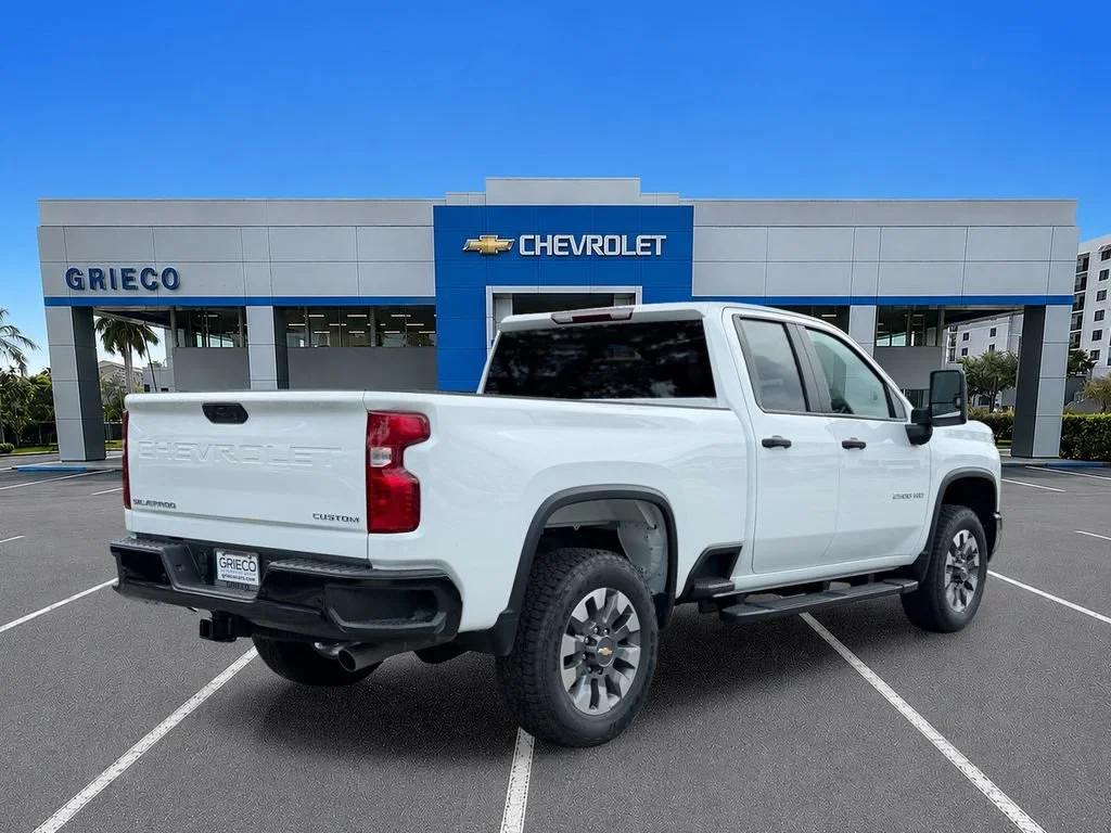 New 2026 Summit White Chevrolet Custom image 7