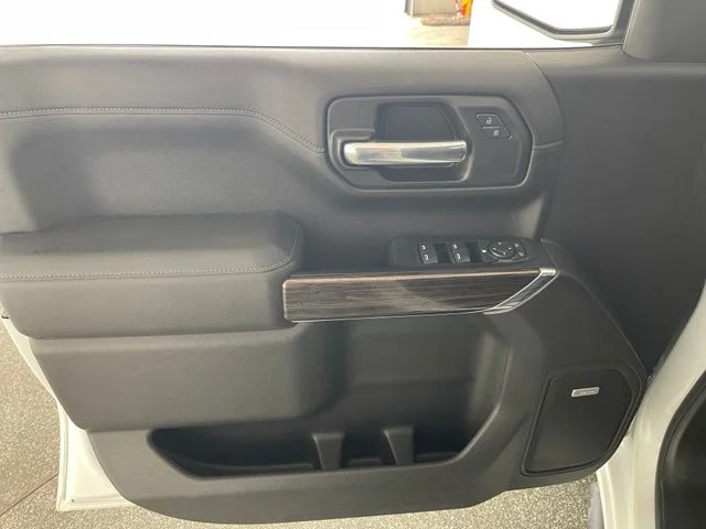 Used 2021 White Chevrolet LT Trail Boss image 35