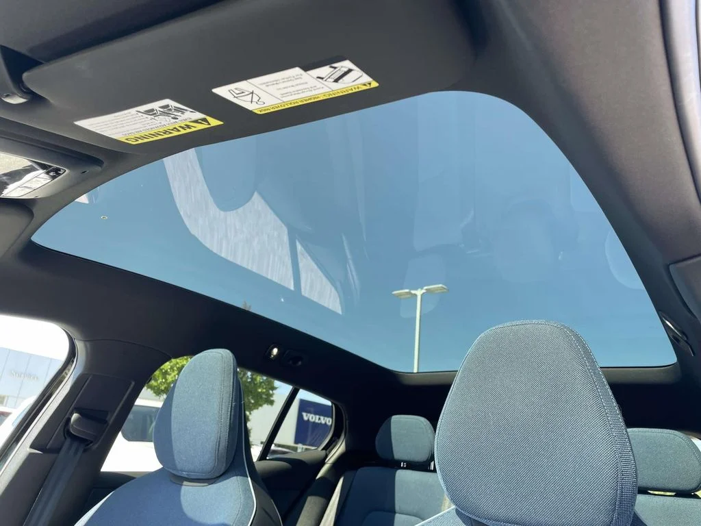 2025 Volvo EX30 Ultra - Photo 9