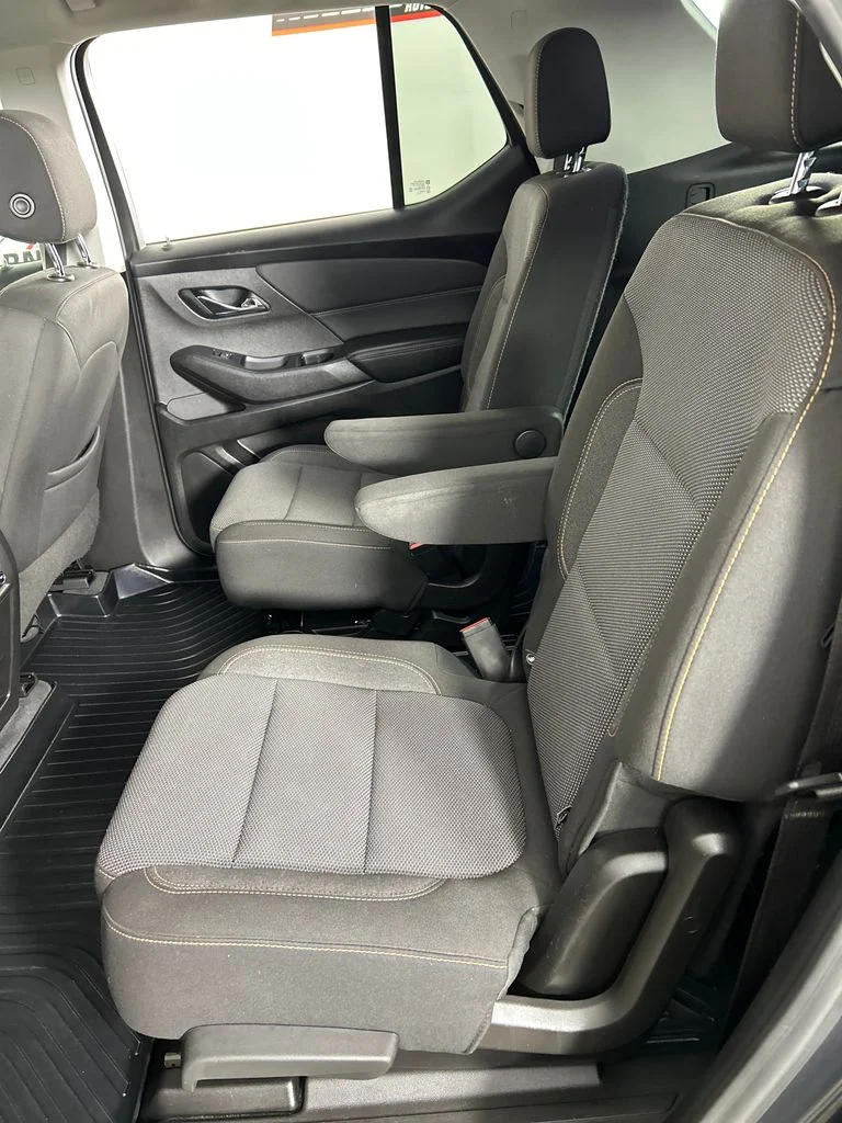 Used 2021 Gray Chevrolet LT image 17