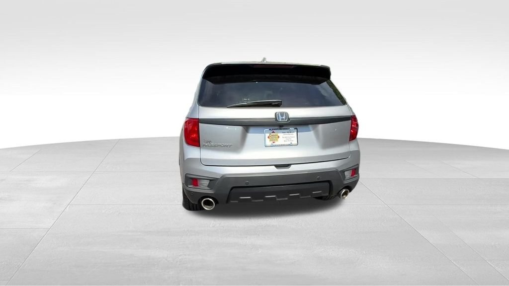 Used 2022 Silver Honda EX-L image 5