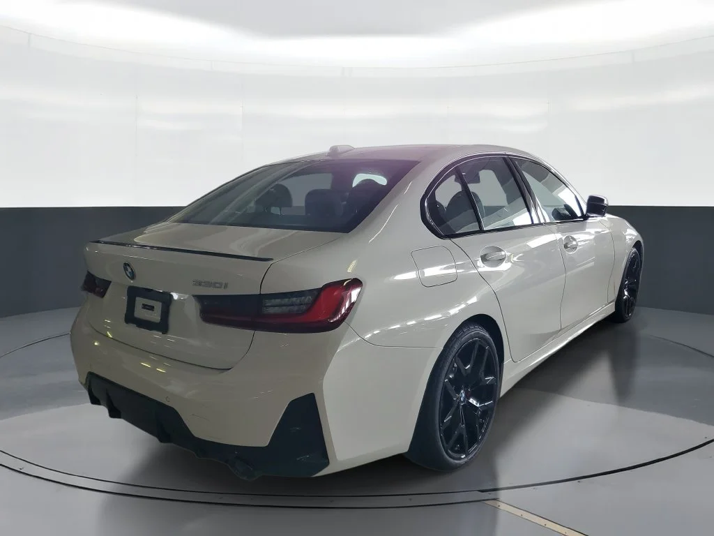 New 2026 Alpine White BMW 330i image 3