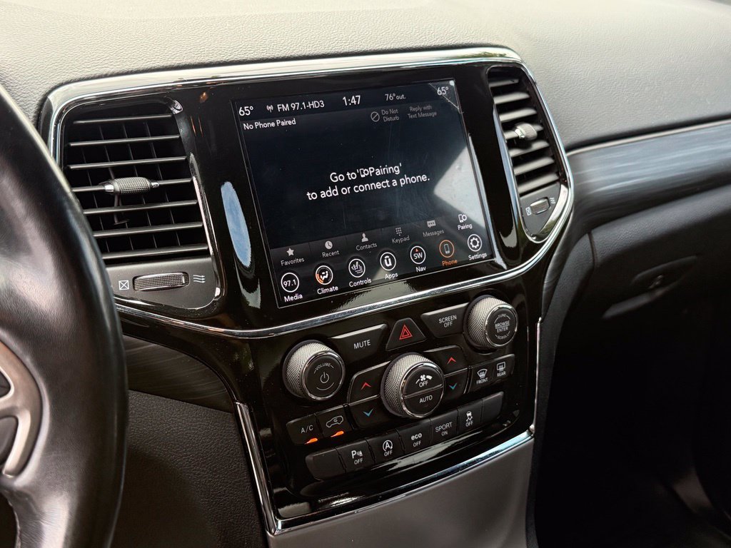 Used 2022 Black Jeep Laredo X image 16