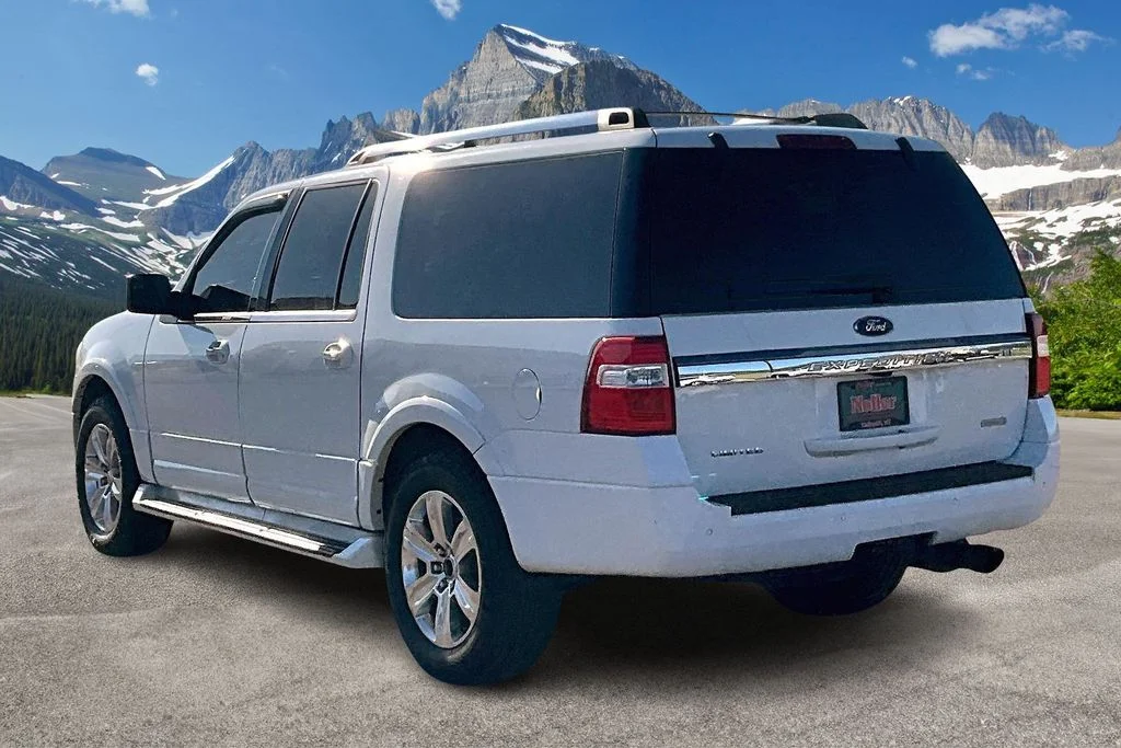 Used 2017 White Ford Limited image 13
