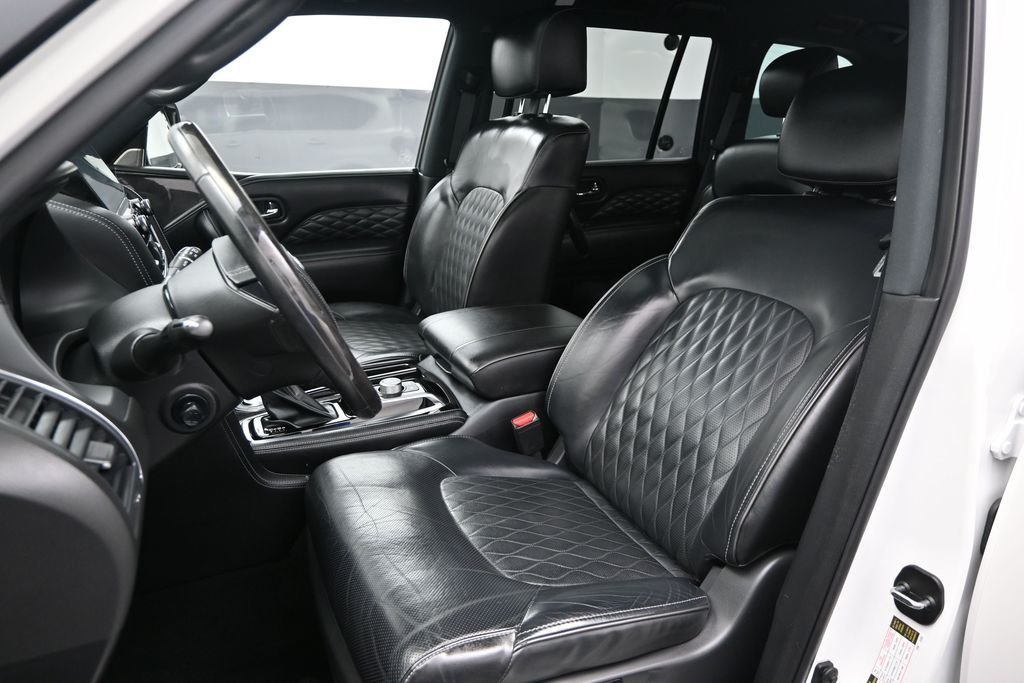 Used 2023 White INFINITI Sensory image 21
