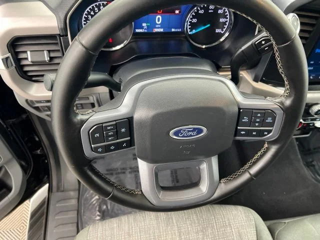 Used 2023 Black Ford XLT image 18