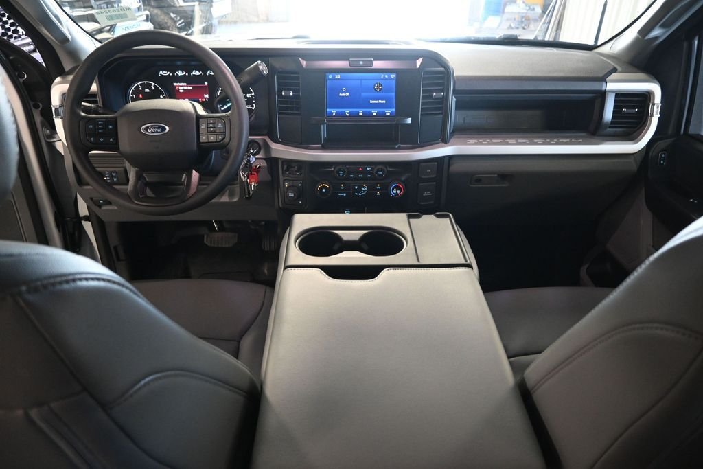 New 2026 Oxford White Ford XL image 21