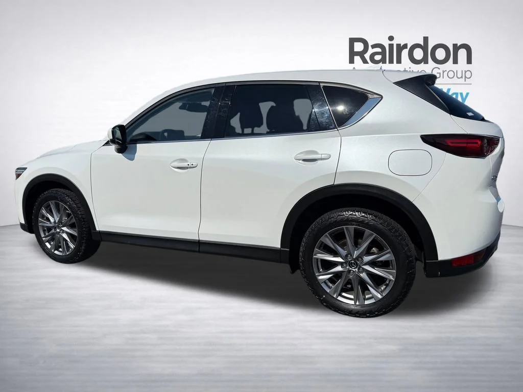 Used 2021 Snowflake White Pearl Mica Mazda Grand Touring image 5