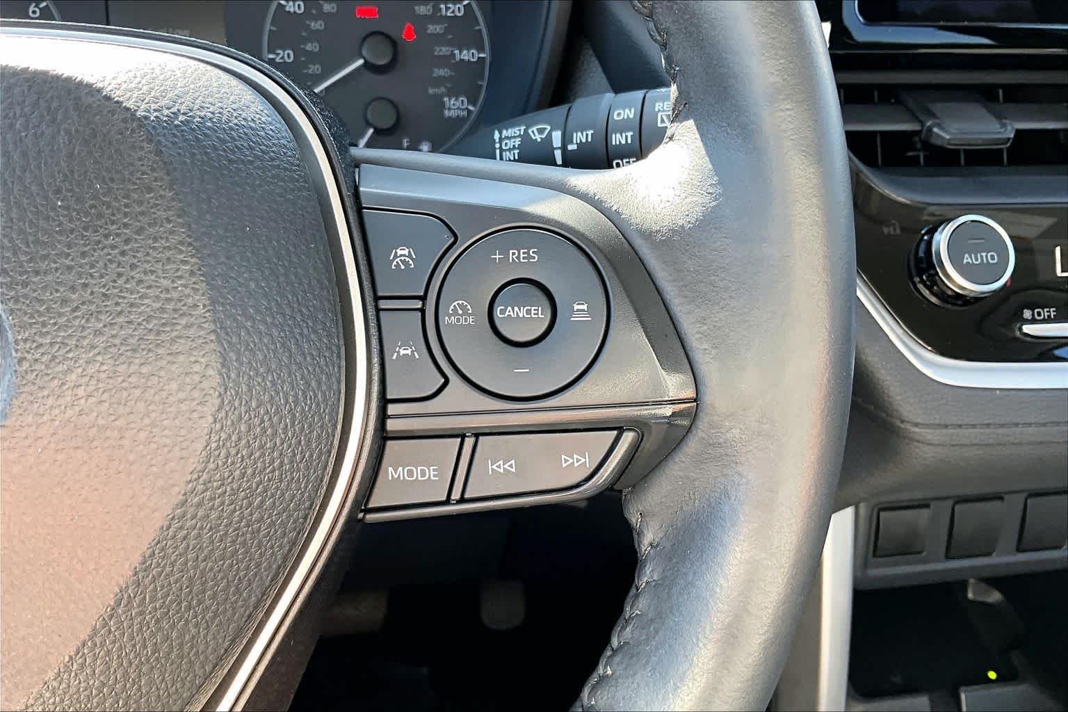 Used 2024 Wind Chill Pearl Toyota LE image 23