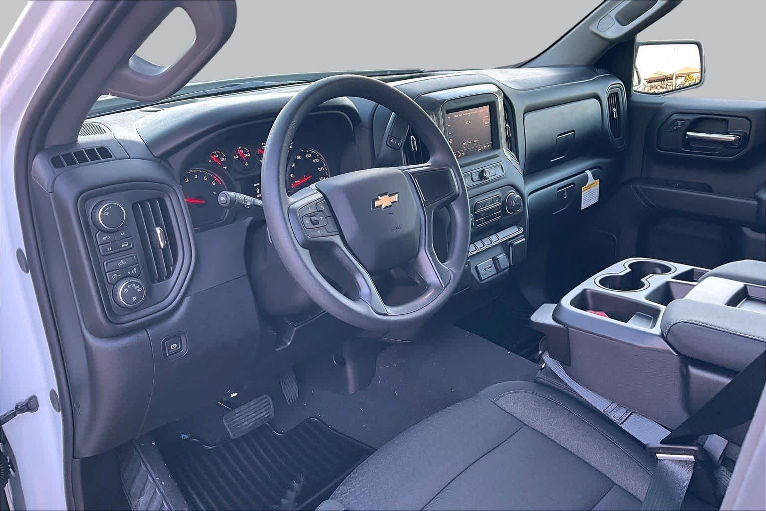 2026 Chevrolet Silverado 1500 Custom - Photo 9