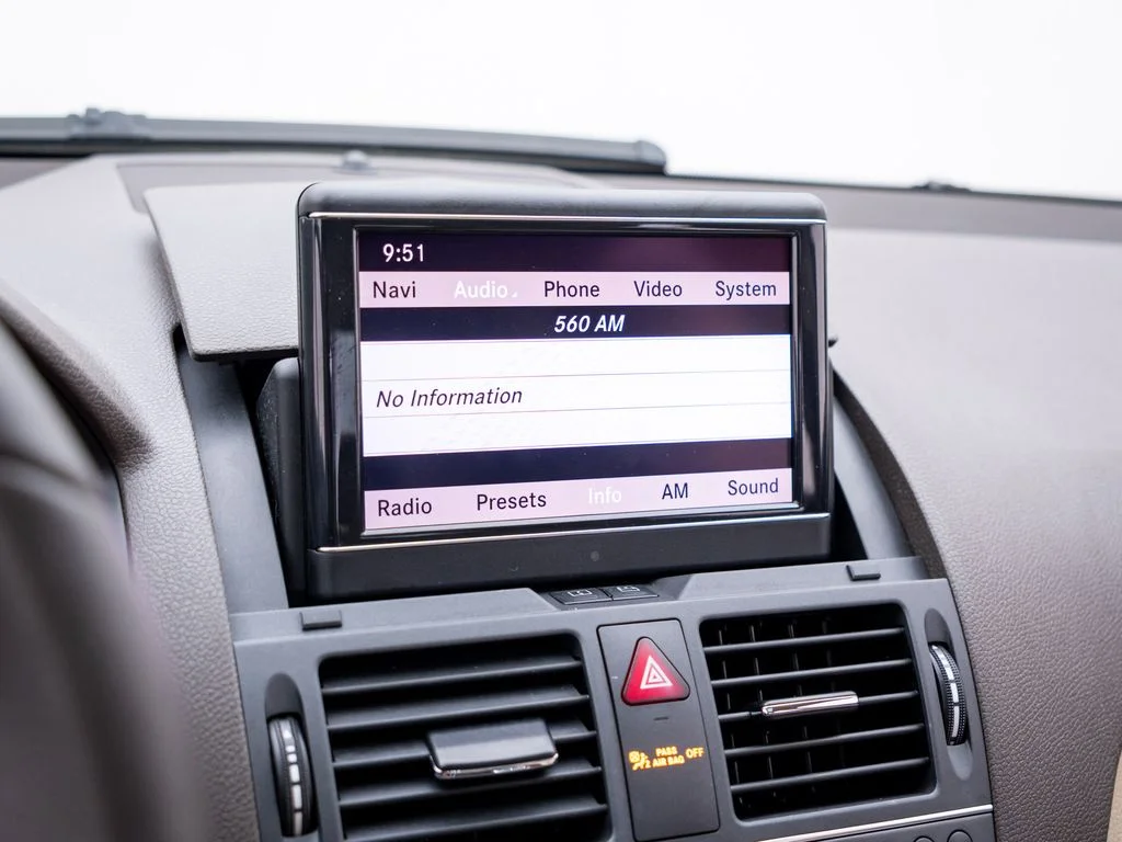 Used 2011 Beige Mercedes-Benz C 300 image 25