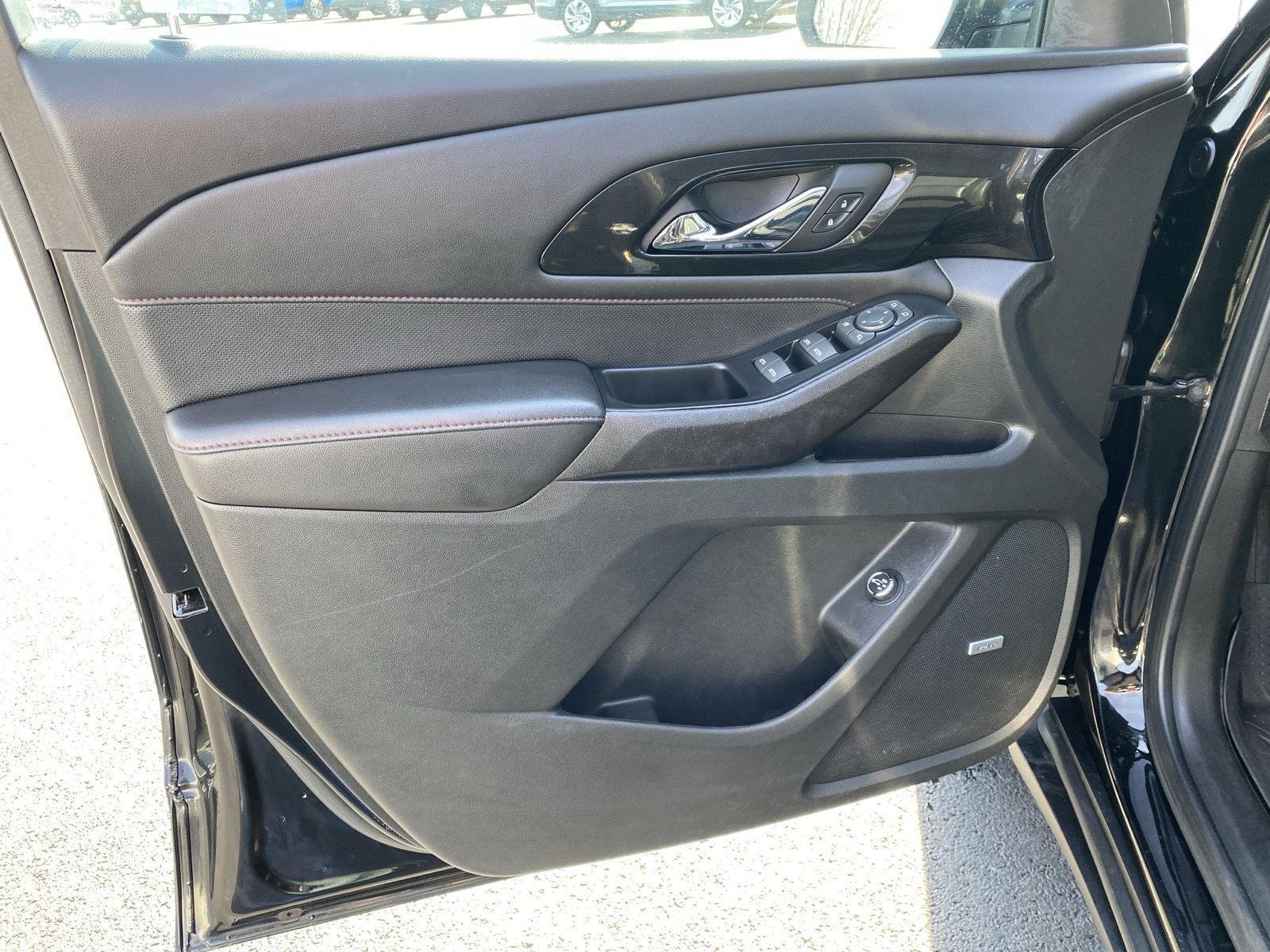 2023 Chevrolet Traverse RS - Photo 32