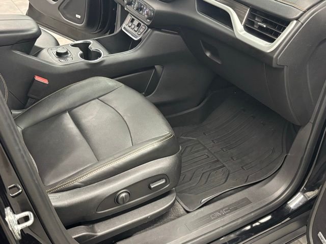 Used 2020 Black GMC SLT image 36