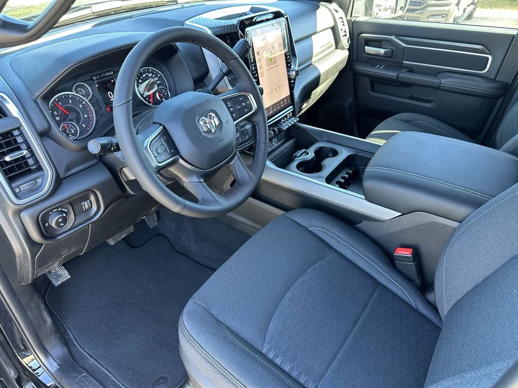 2026 RAM 3500 Big Horn - Photo 10