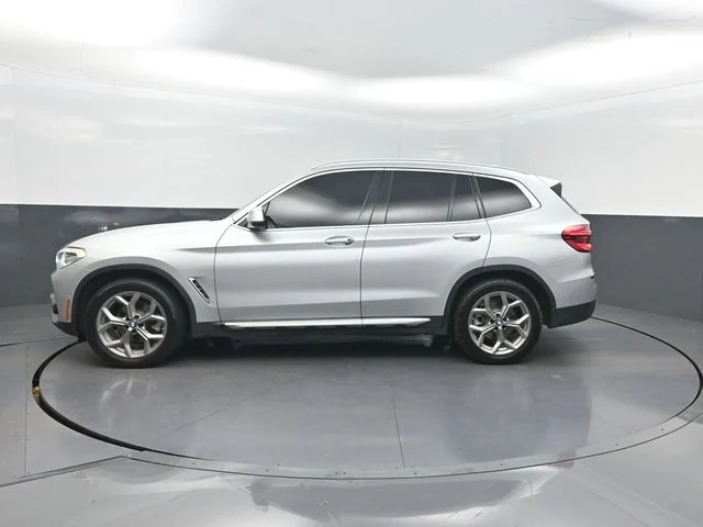 Used 2021 Silver BMW sDrive30i image 2