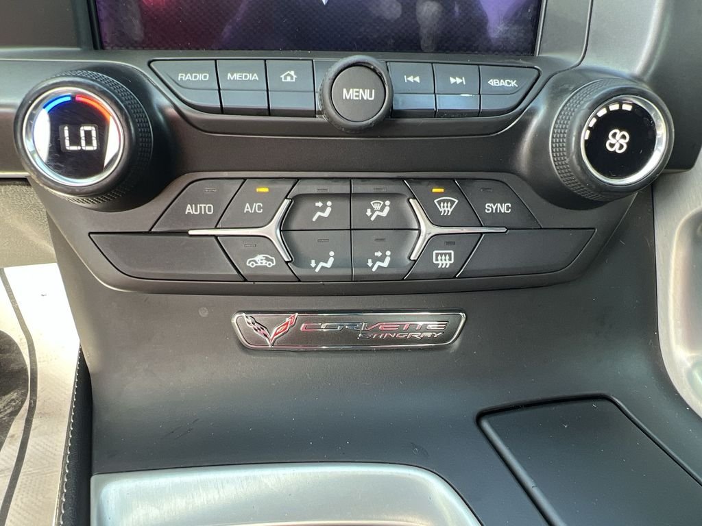 Used 2014 Black Chevrolet Z51 image 11