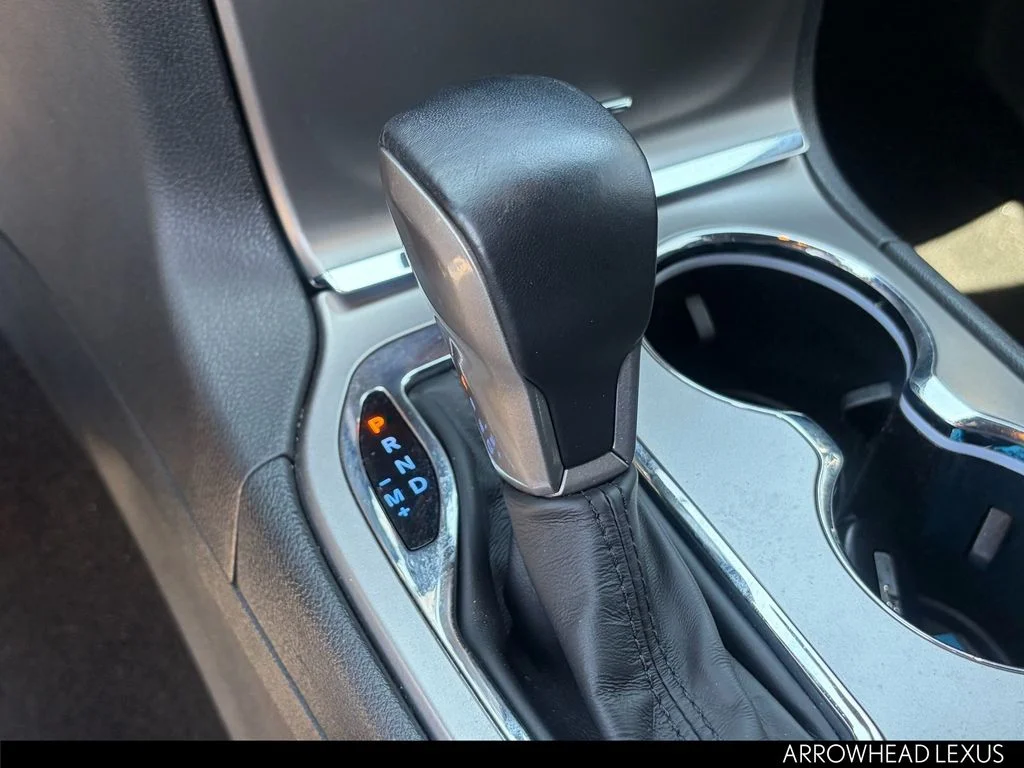 Used 2022 White Jeep Laredo X image 25