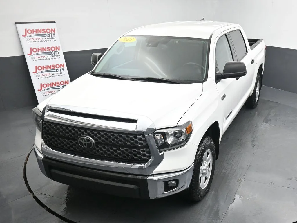 Used 2021 White Toyota SR5 image 28