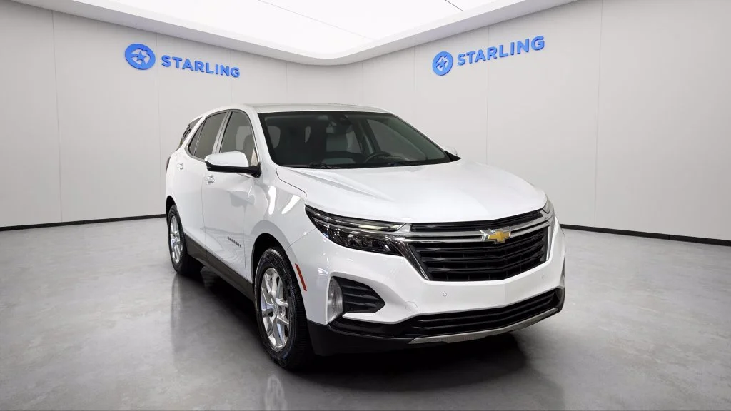 Used 2022 SUMMIT WHITE Chevrolet LT image 15