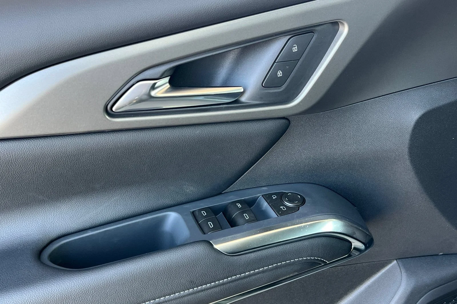 New 2027 Trillium Green Metallic Chevrolet LT image 11