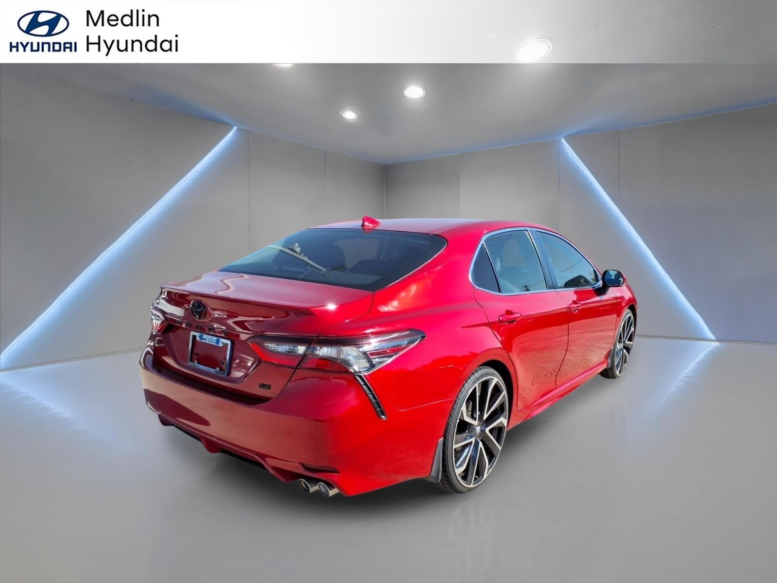 2023 Toyota Camry SE - Photo 3