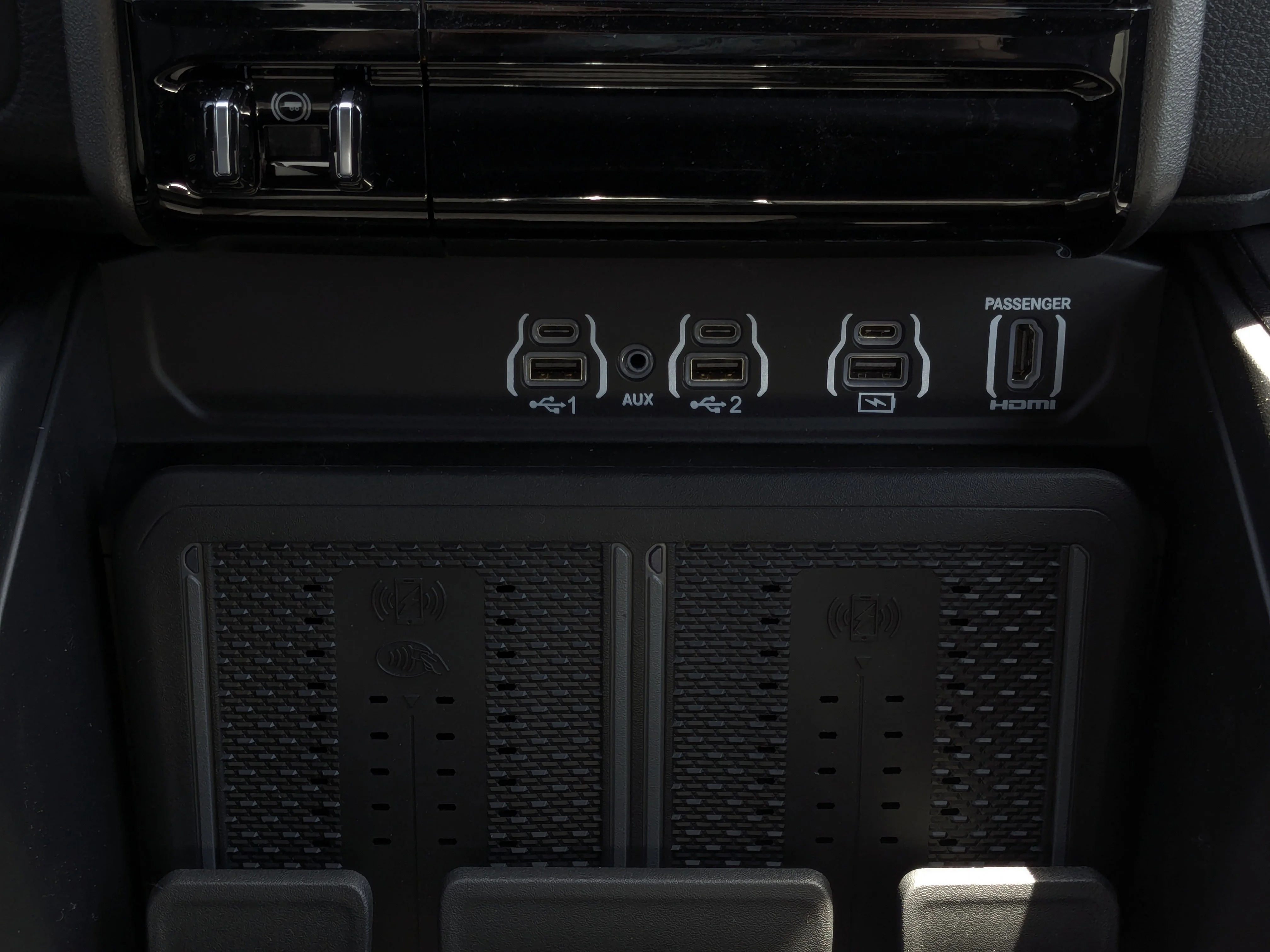 New 2025 White RAM Sport - - Night Edition - Level 1 Equip - Panoramic Sunroof & Tons more! image 23