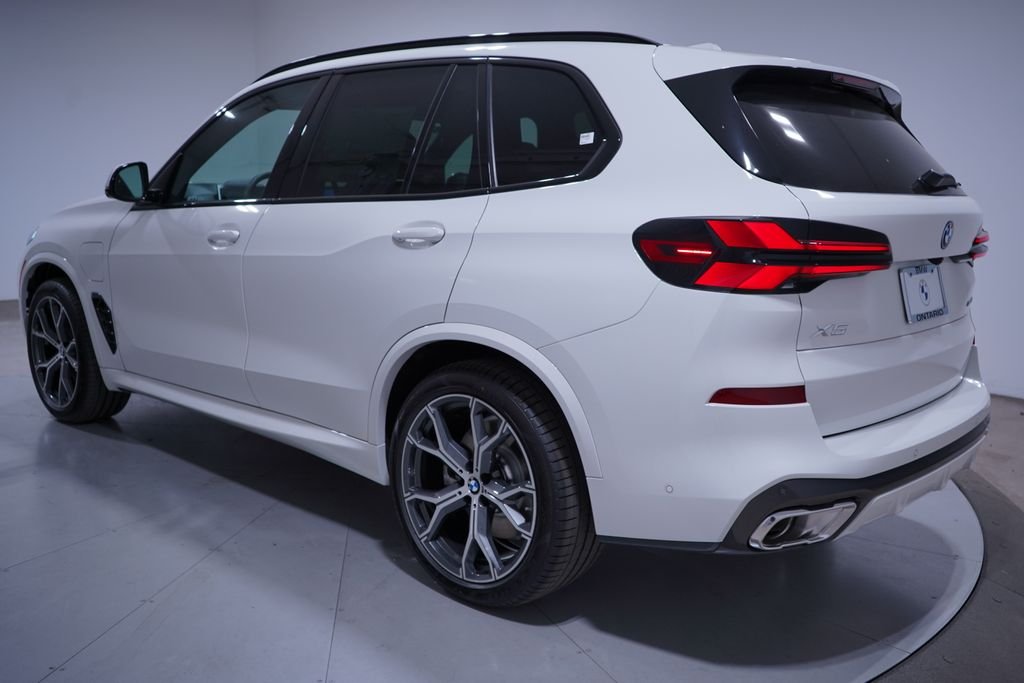New 2026 Alpine White BMW xDrive50e image 3