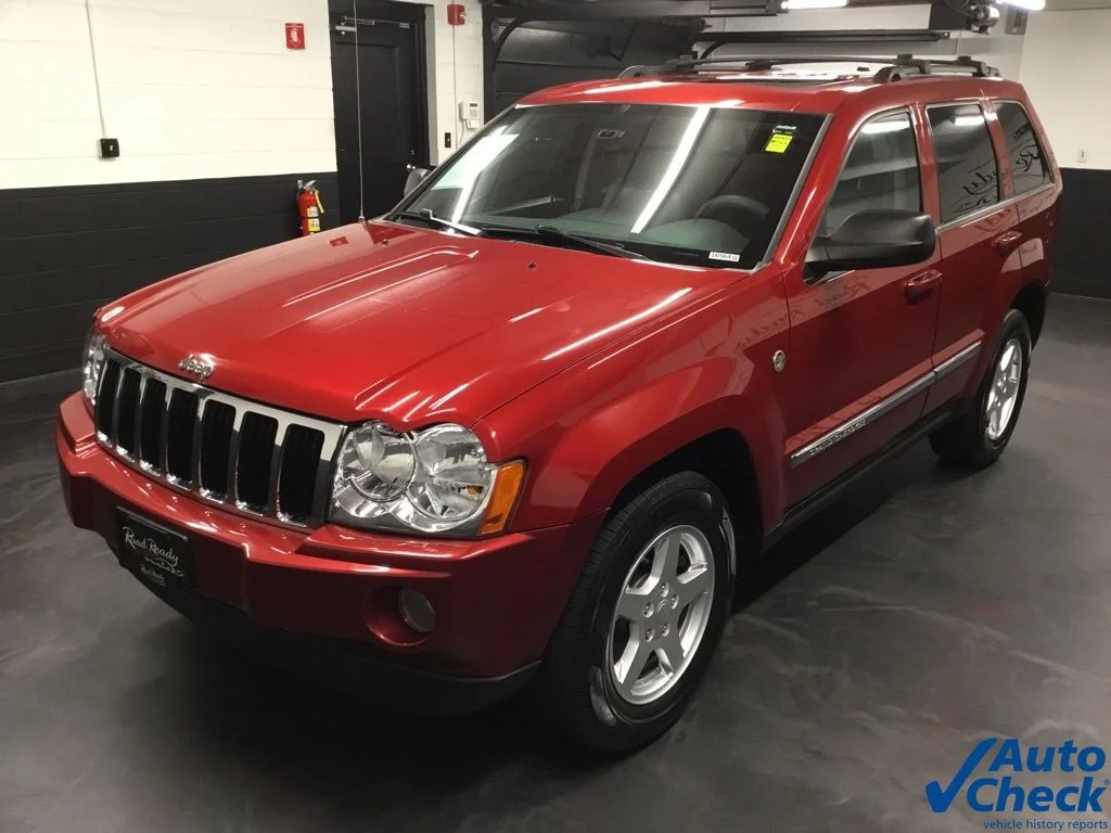 Used 2005 Red Jeep Limited image 6