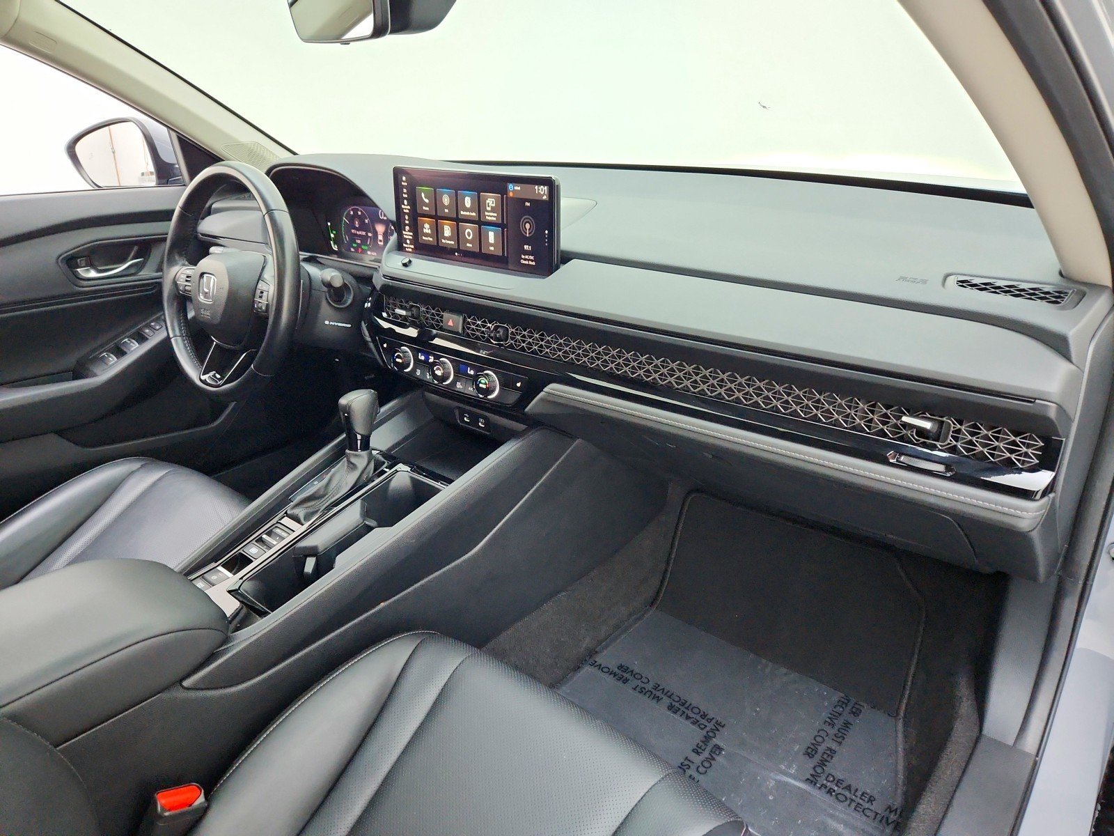 Used 2024 Urban Gray Pearl Honda EX-L image 28