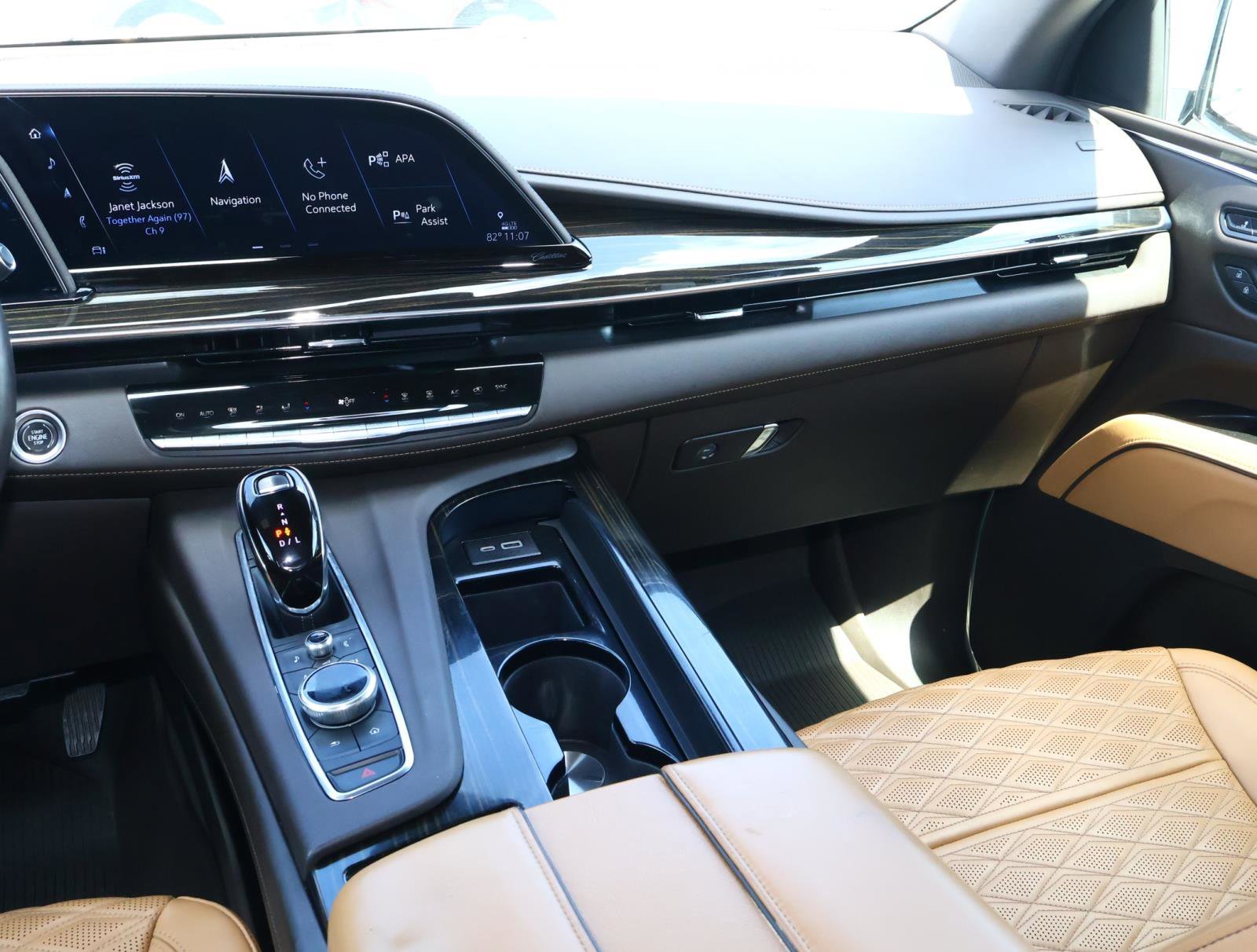 2022 Cadillac Escalade ESV Sport - Photo 16