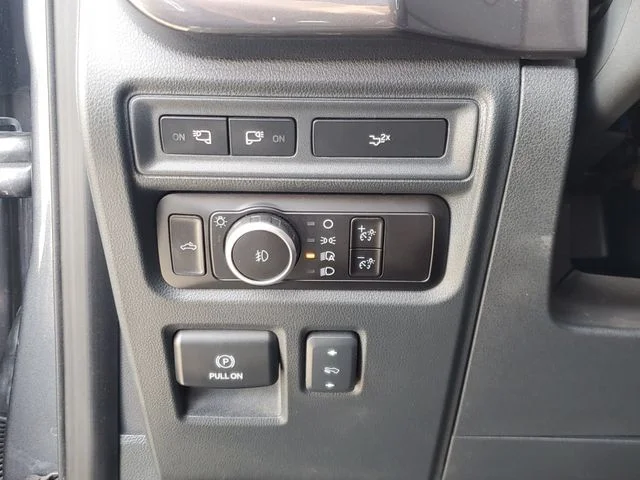 Used 2023 Gray Ford XLT image 21