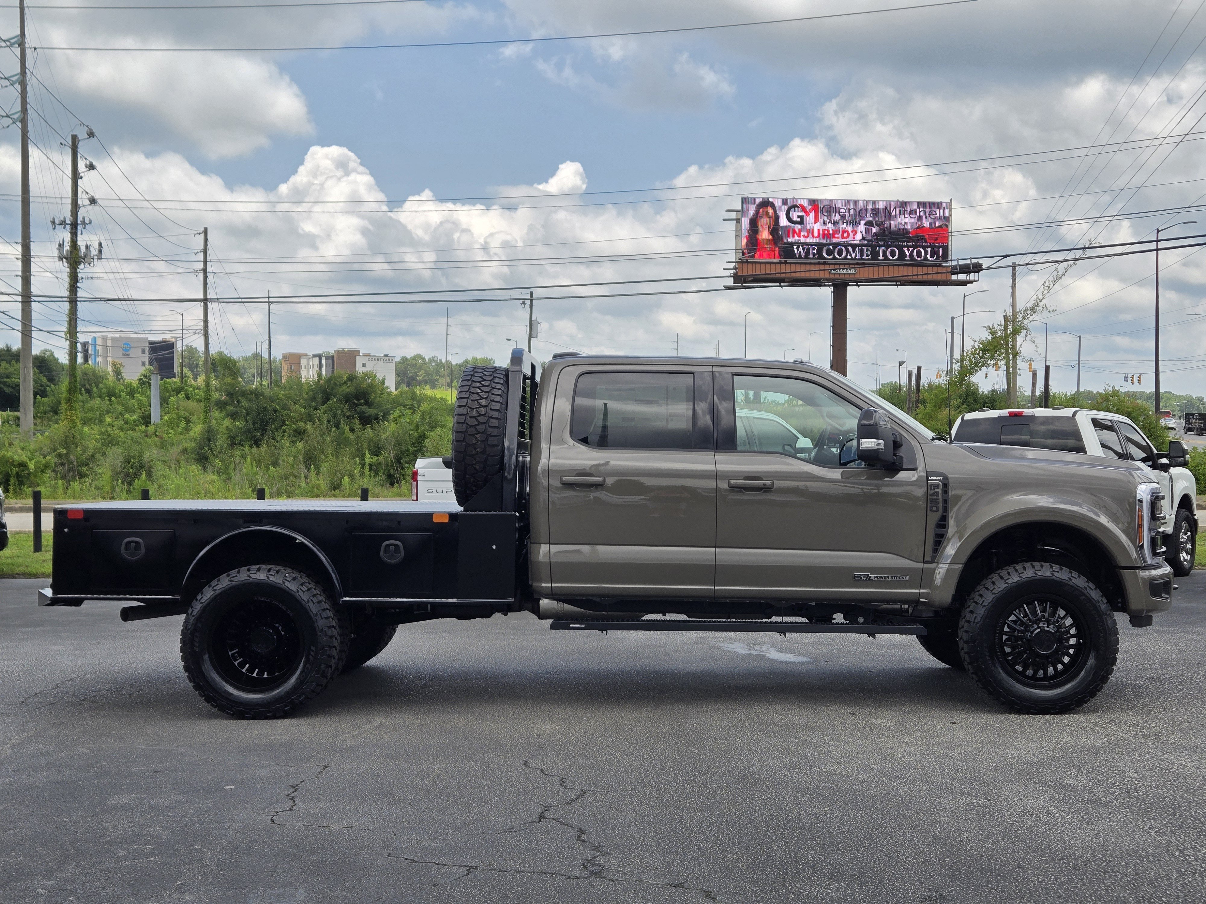 New 2026 Marsh Gray FORD F-450® LARIAT® image 9