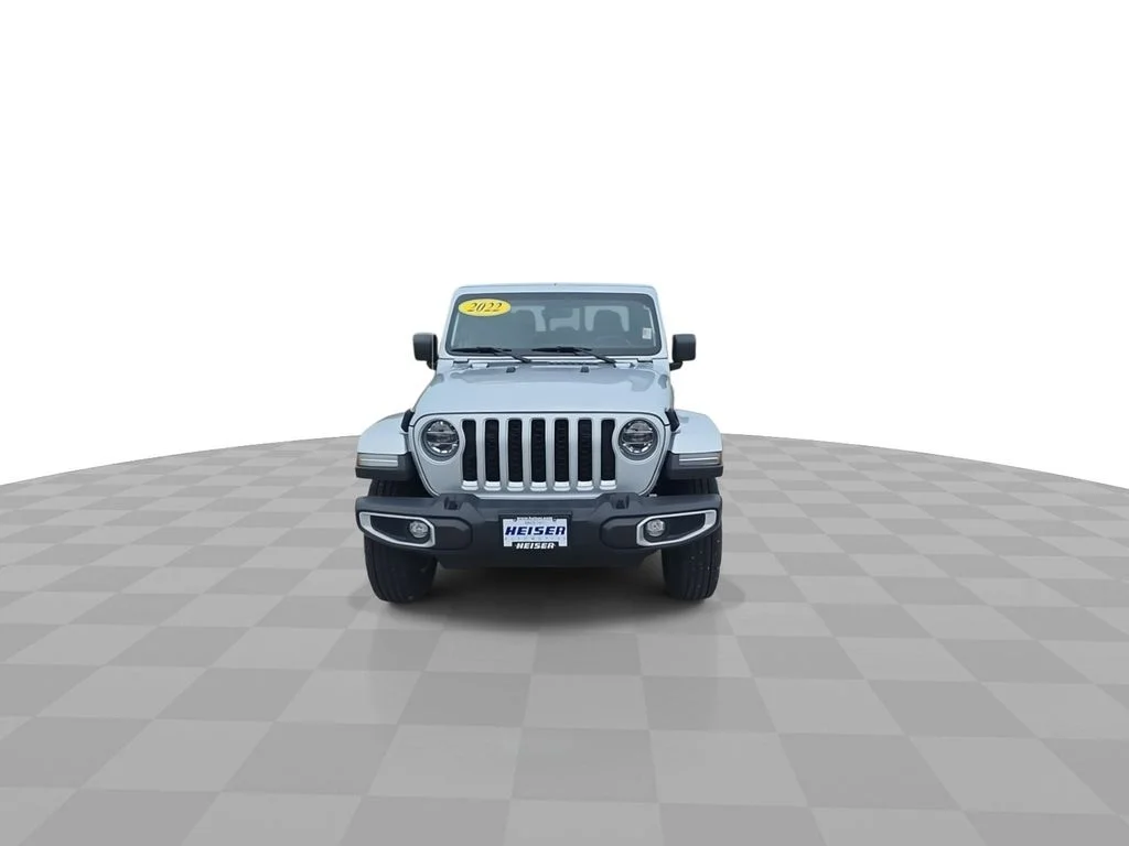 Used 2022 Silver Jeep Overland image 3