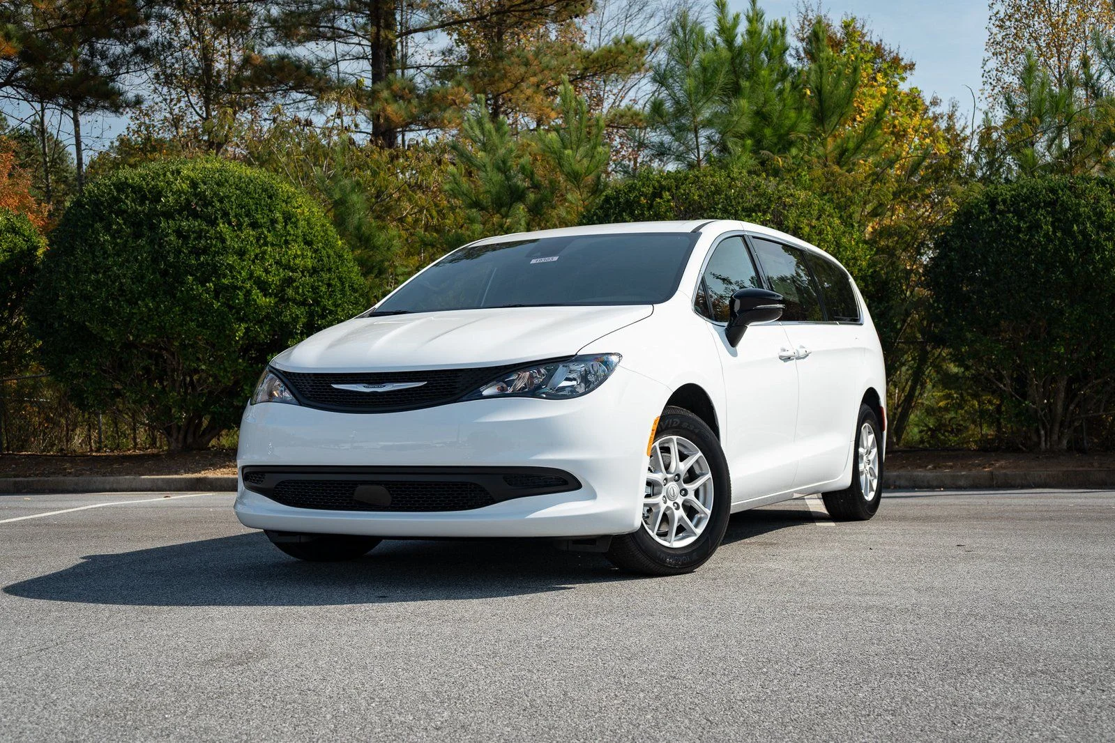 New 2026 Bright White Clear-Coat Exterior Paint Chrysler LX image 1